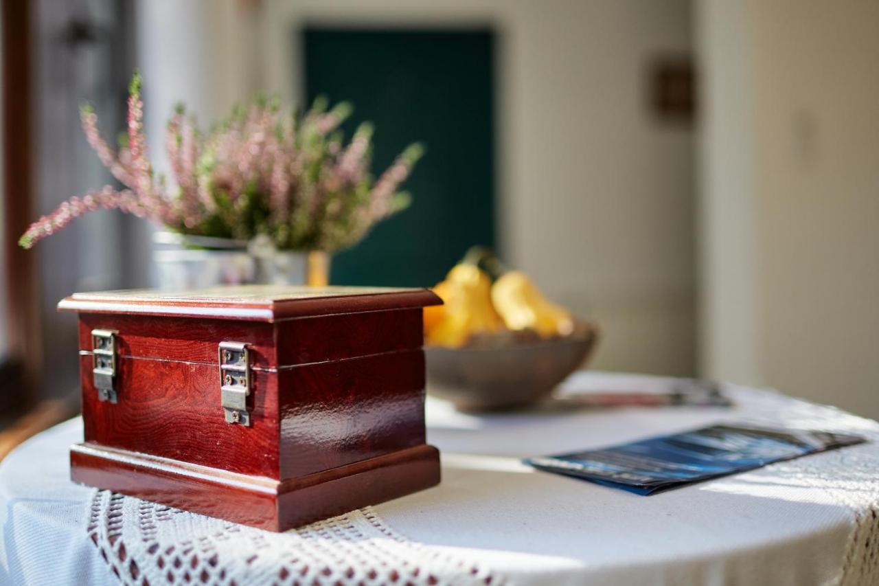 Tercia Hubertus Panzio Bed & Breakfast Sopron Eksteriør bilde