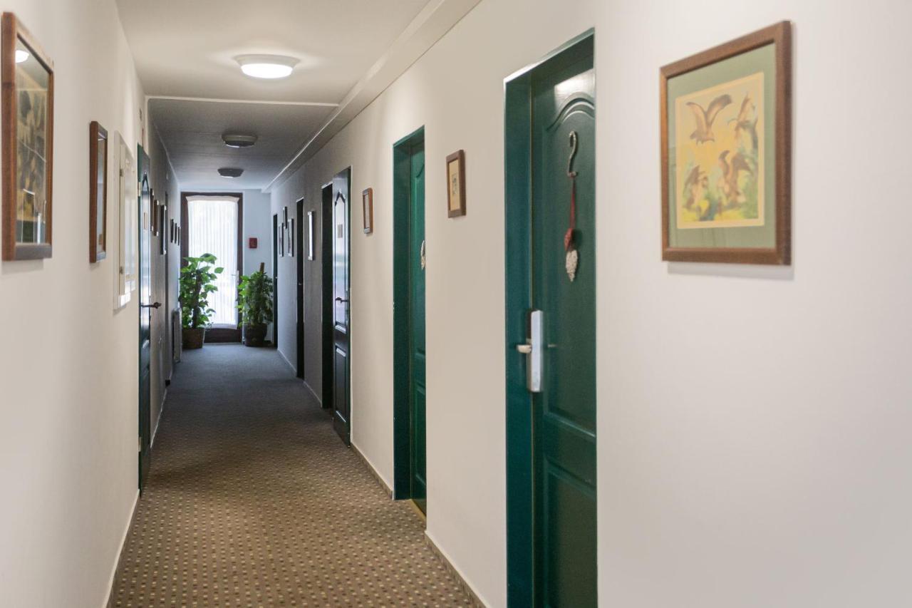 Tercia Hubertus Panzio Bed & Breakfast Sopron Eksteriør bilde